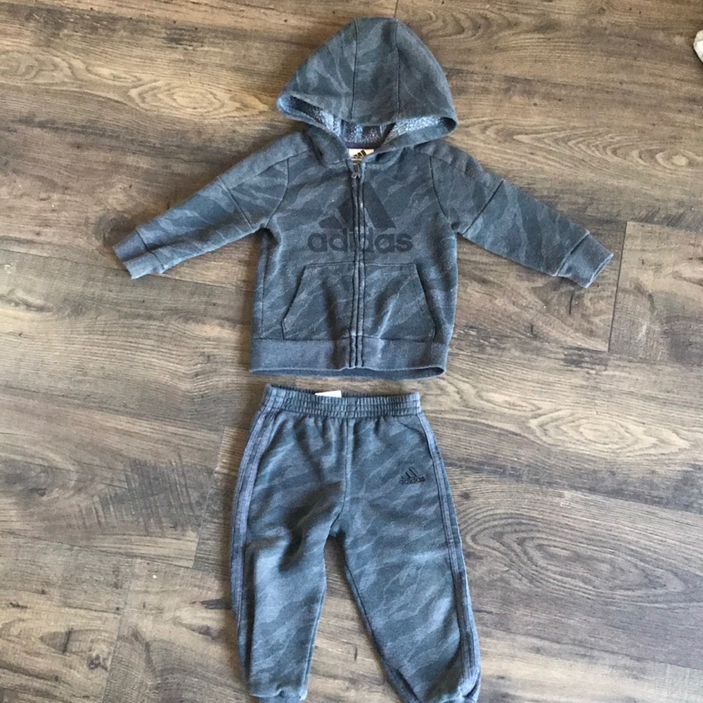 Adidas camo hoodie set